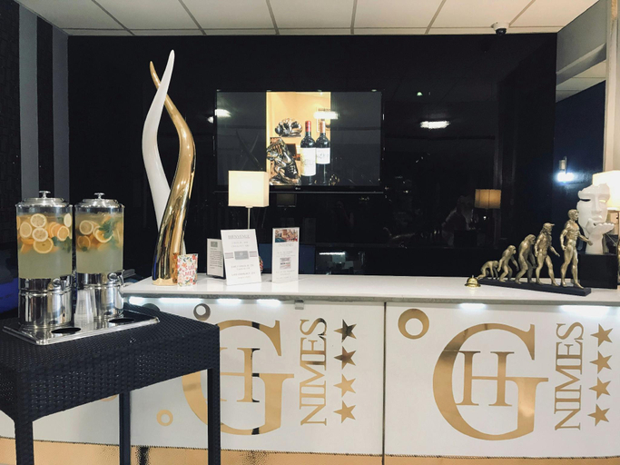 Food & Drinks 5, Grand Hotel de Nimes 4 etoiles, Gard