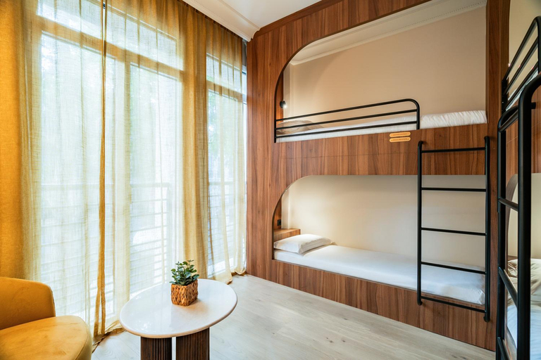 Bedroom 3, Hotel Lepoussin, Alpes-Maritimes