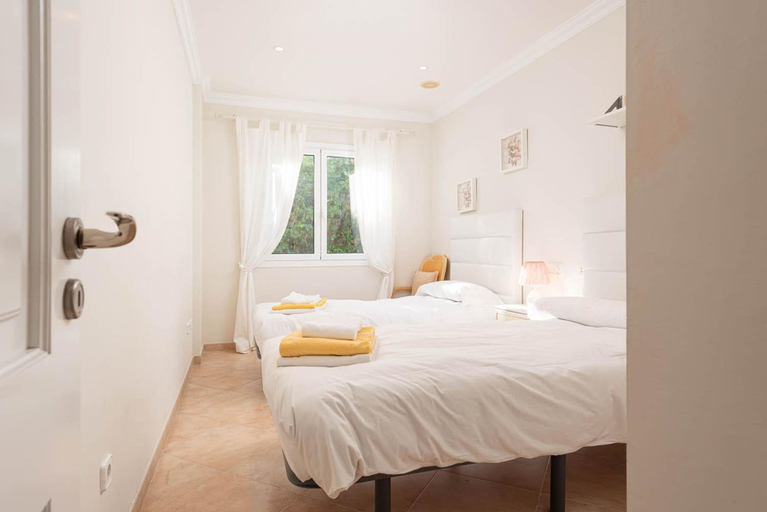 Others 5, Villa Casa Faro, Baleares
