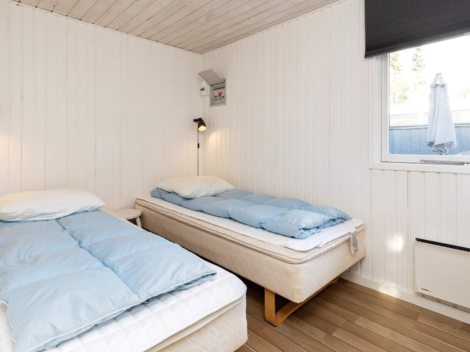 Bedroom 2, 6 person holiday home in Blokhus, Jammerbugt
