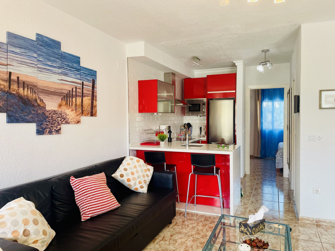 Room 2, P Andaluz 921 by At Home Costa del Sol, Málaga