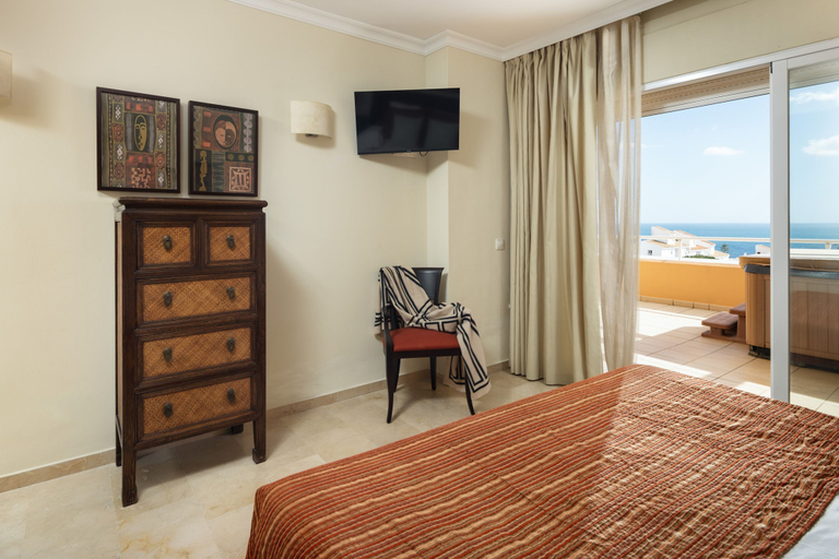 Room 3, AS MM B16 in Mijas Costa, Málaga