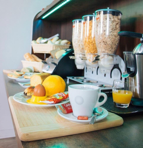 Food & Drinks 5, Twenty Business Flats Lille Grand Stade, Nord