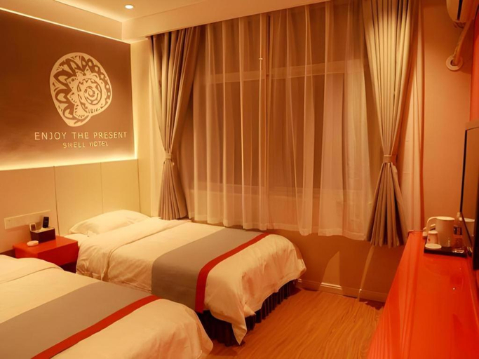Bedroom 2, Shell Hotel Hebi Qi County Qihe Road, Hebi