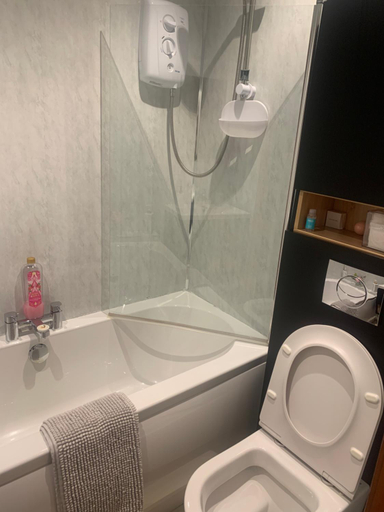 Bathroom 2, Neptunes Rest Guest Hotel, Dumfries and Galloway