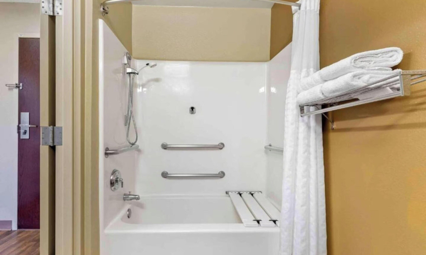 Bathroom 5, Motel 6 Suites Rochester Henrietta NY, Monroe
