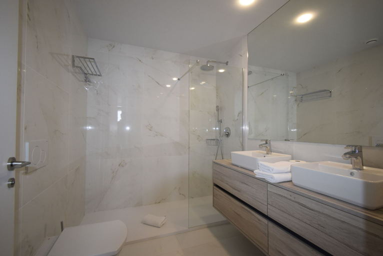 Room 3, Benidorm Beach 19-153, Alicante