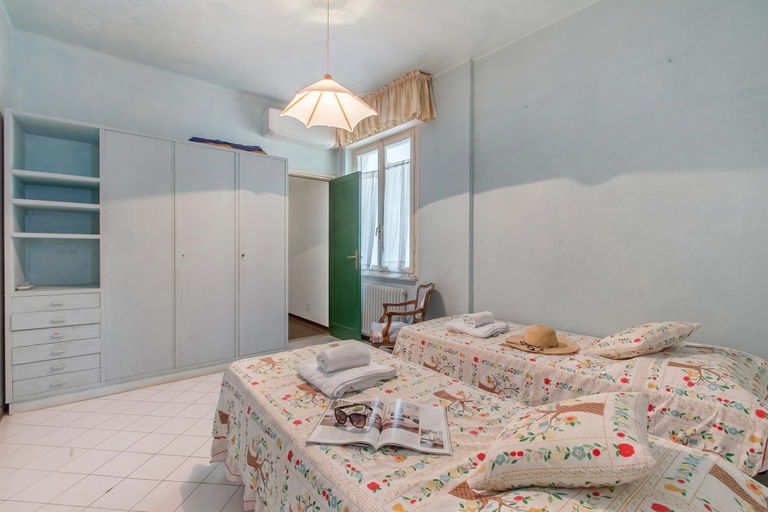 Room 3, Attico Giancardi - Beachfront Sea-view Terrace, Savona