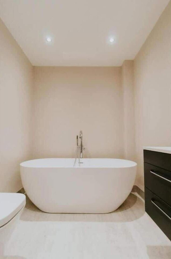 Bathroom, Central Ballycastle Beach Residence, Causeway Coast and Glens