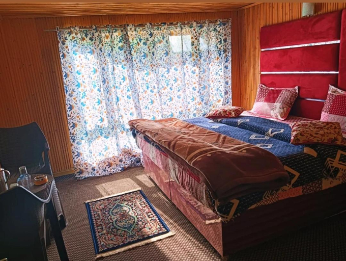 Bedroom 2, Hotel alpine resort pahalgam, Anantnag