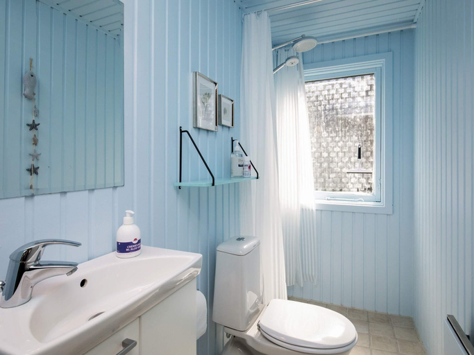 Bathroom 3, 6 person holiday home in Løkken, Jammerbugt