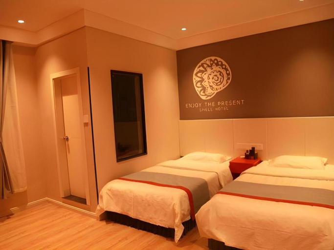 Bedroom 2, Shell Hotel Hebi Qi County Qihe Road, Hebi