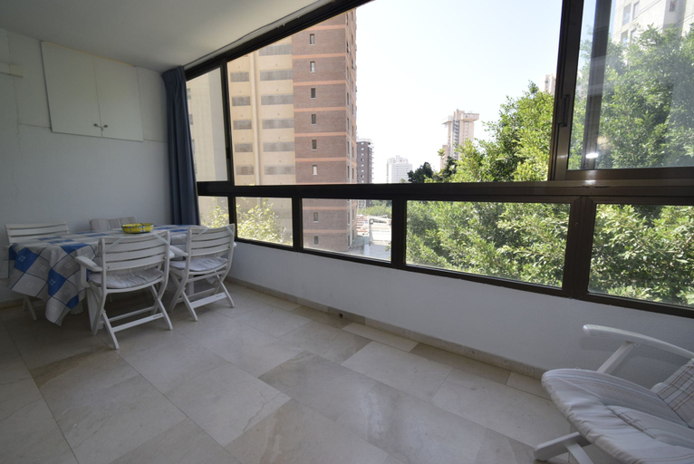 Room 5, Gemelos 4 3C1 in Benidorm, Alicante