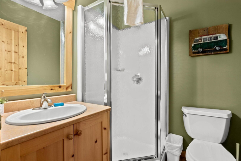 Bathroom 3, Crystal Forest #48 3 Bedroom Condo, Thompson-Nicola