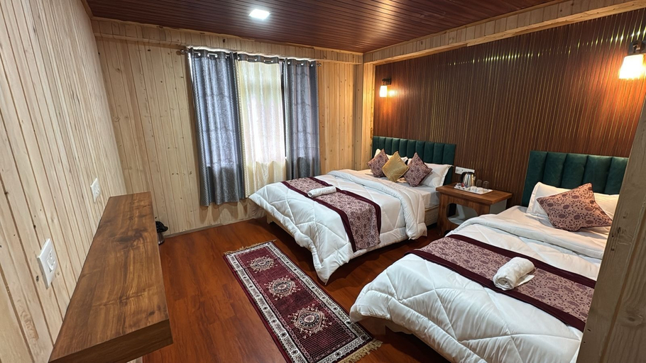 Room 5, Lotus Inn Blue Pine, North Sikkim