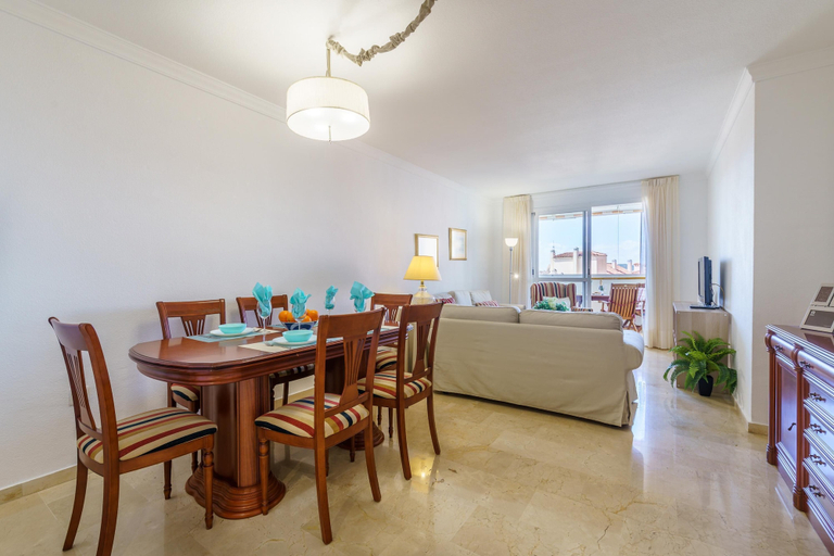 Room 5, La Paloma With Pool in Costa del Sol, Málaga