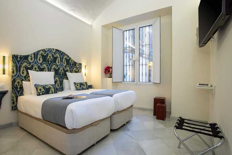 Room 2, Elegant Apartment in Sevilla Mendoza R os I, Sevilla