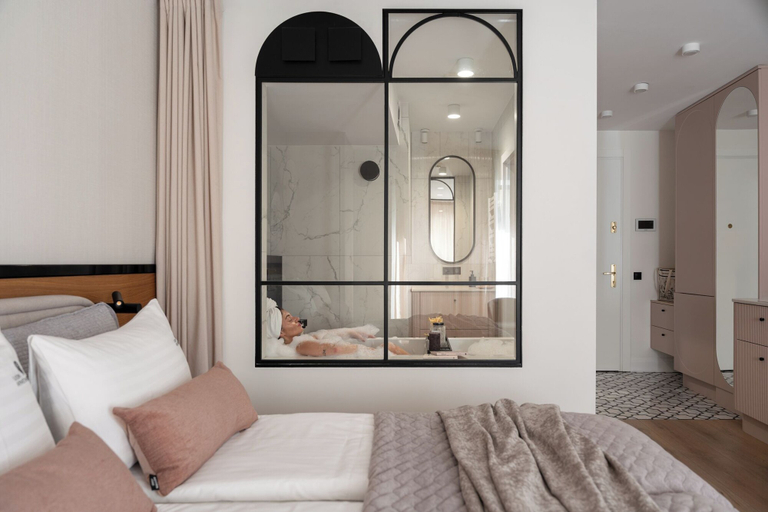 Room 5, Love Story Studio with Jacuzzi Sopot, Sopot