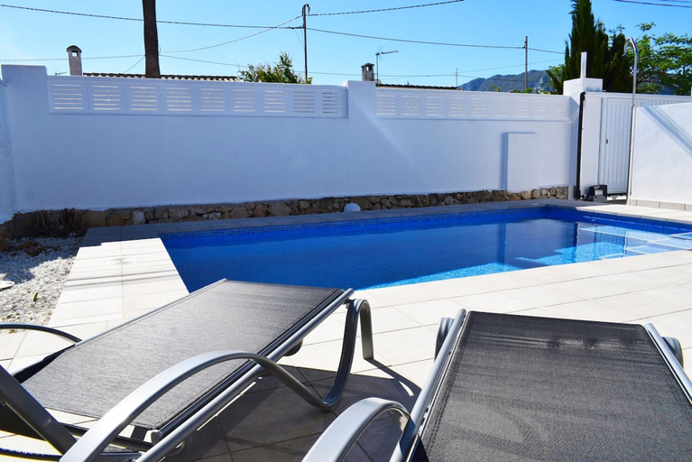 Room 3, 05 Ch3200 in Denia With 3 Bedrooms and 2 Bathrooms, Alicante