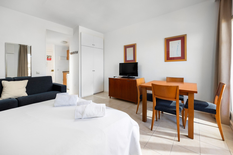Room 5, Rental BB 531-3 in Benalm Dena, Málaga