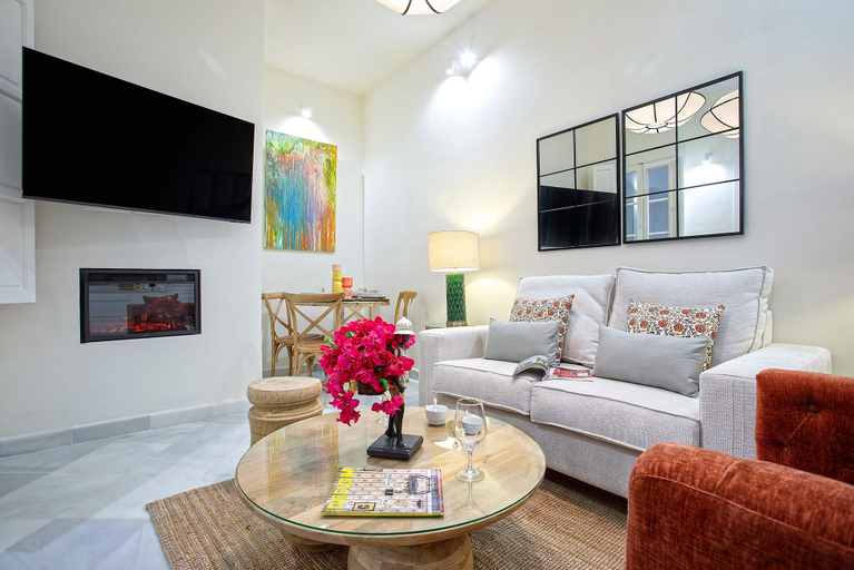 Room 3, Elegant Apartment in Sevilla Mendoza R os I, Sevilla