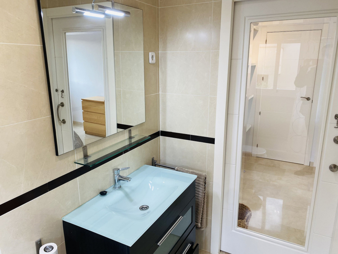 Room 4, Dup7106 in Oliva With 3 Bedrooms and 3 Bathrooms, Valencia