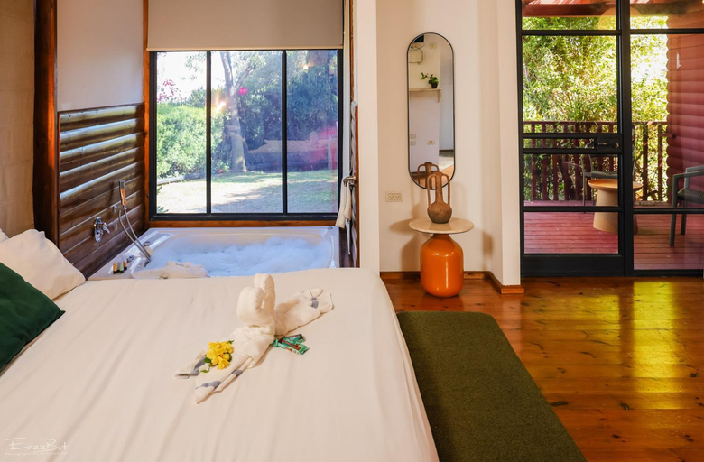 Bedroom 2, Ein Harod Ichud Kibbutz Country Lodging by KHC