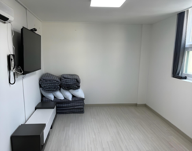 Others 5, Geojin Hotel, Goseong