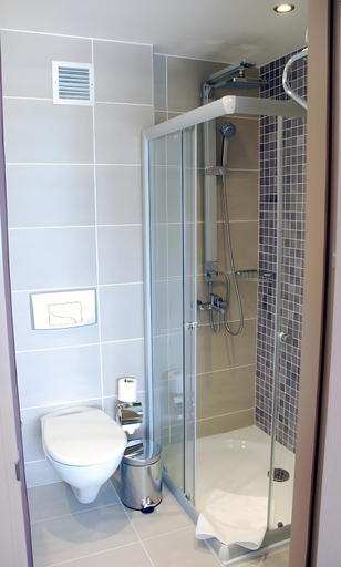 Bathroom 4, Orty Airport Hotel, Menderes
