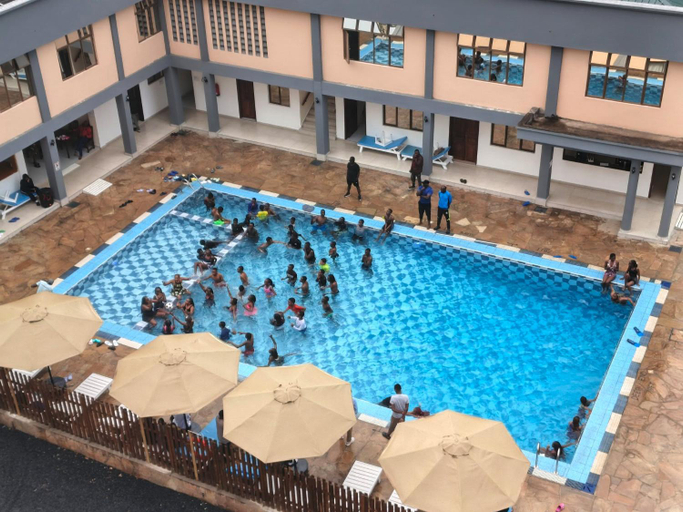 Sport & Beauty, Peaks Hotel Nanyuki, Buuri