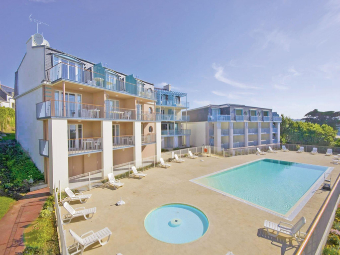 4, Apartment in Audierne near Trescadec Beach, Finistère