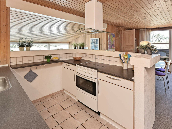 Others 5, Tranquil Holiday Home in Henne With Sauna, Varde