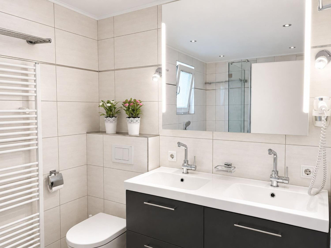 Bathroom 4, Tranquil apartment in the centre of Seefeld, Innsbruck Land