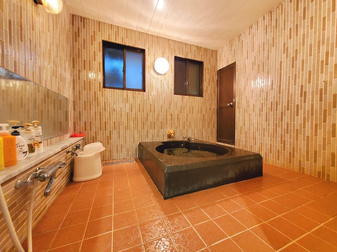 Bathroom, Kashiwaya Ryokan Guesthouse&Sharedhouse - Hostel, Saku