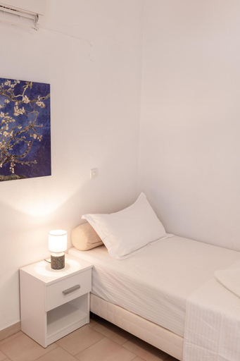 Bedroom 2, Glyfada Apartment 91, Ionian Islands