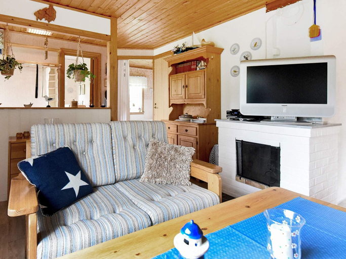 Others 5, 4 person holiday home in Henån, Orust
