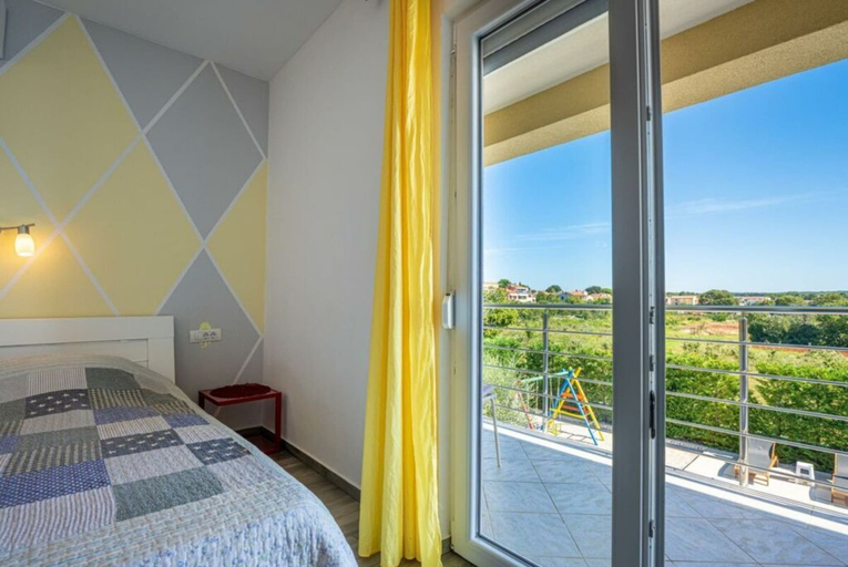 Room 4, Renata in de Regio Porec, Kaštelir-Labinci