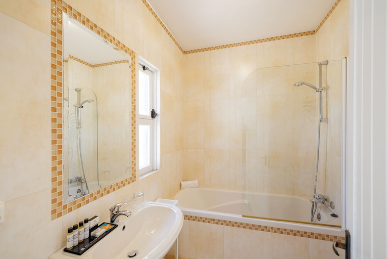 Bathroom 4, Vale do Lobo Resort, Loulé