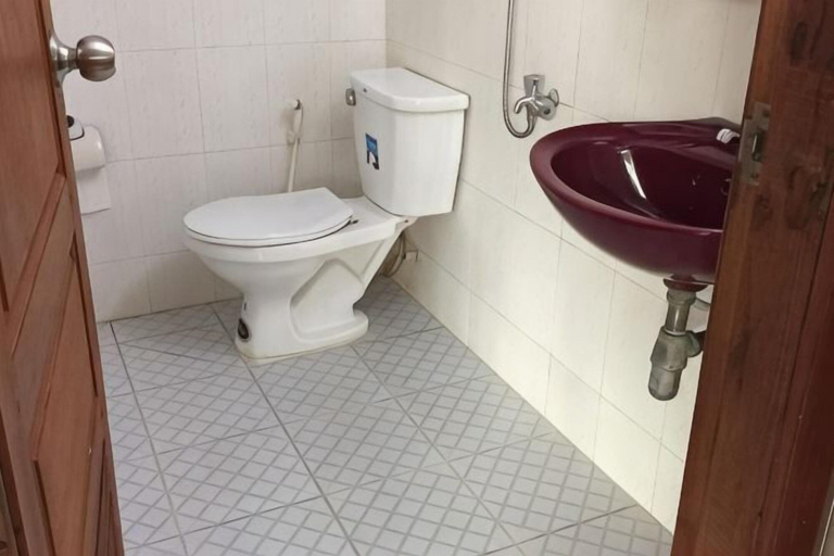 Bathroom 4, 139 Guest House, Phnom Penh
