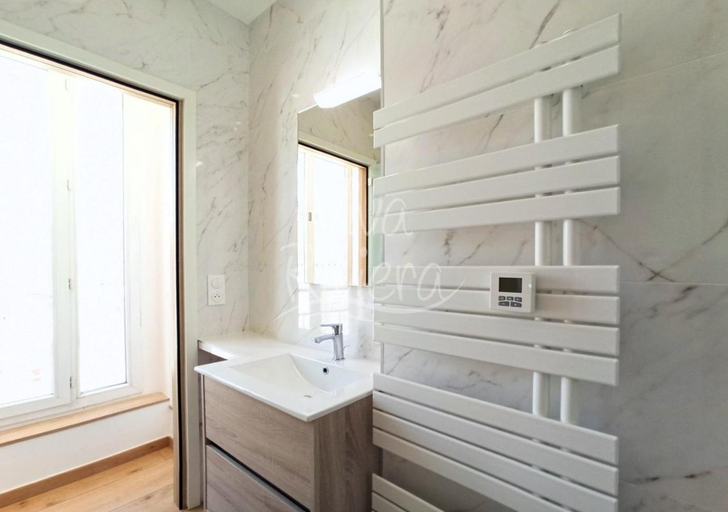 Bathroom 2, Villa Riviera, Alpes-Maritimes