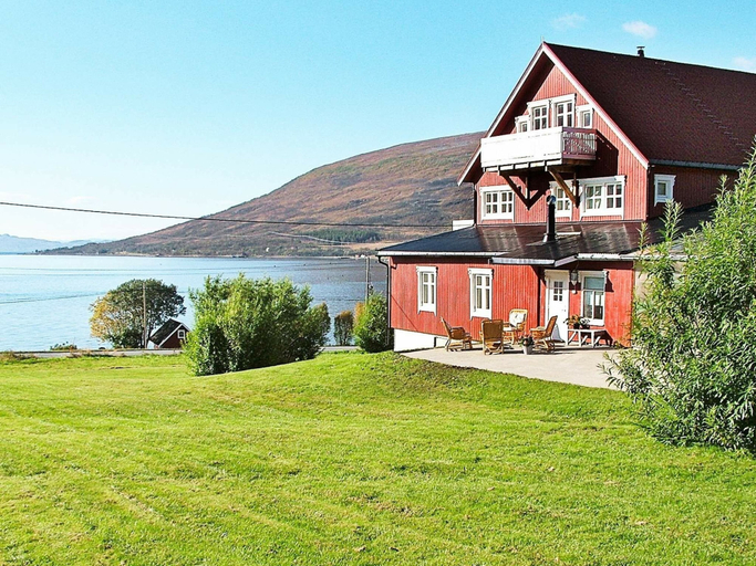 Others 2, Holiday Home in Straumsbukta, Tromsø