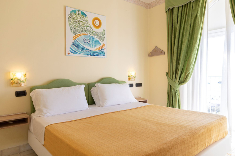 Bedroom 3, Hotel Punta Imperatore, Napoli