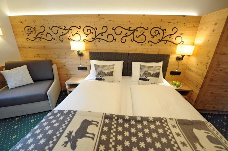 Room 2, Hotel Maria, Bolzano