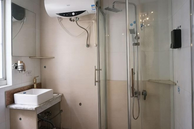 Bathroom 2, Wuzhen Yizu Inn, Jiaxing