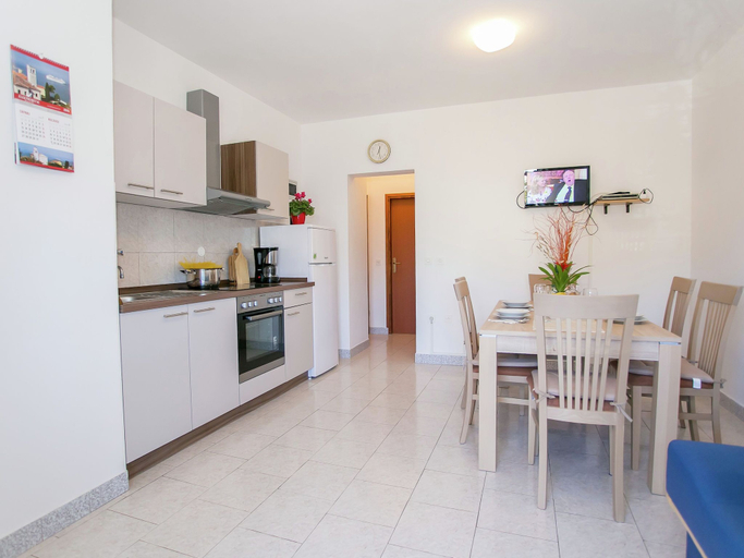 Others 4, Cosy Apartment Near the Beach With a Sea View, Vrsar