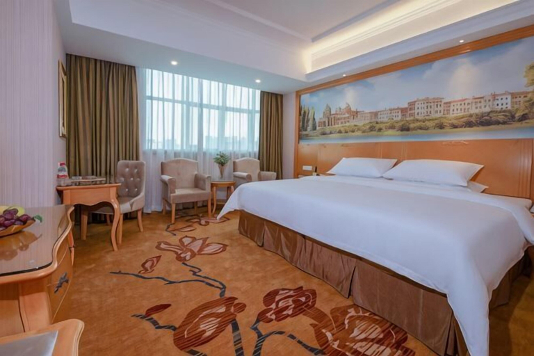 Bedroom 3, Vienna Hotel (Huizhou Qiuchang Yingbin Road), Huizhou