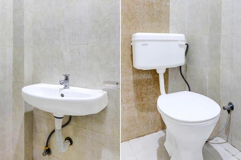 Bathroom 4, Hotel O by OYO Gold Inn, Rohtak