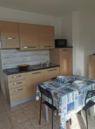 Private kitchen 5, Corsica Apartment With Terrace & Pool, Haute-Corse