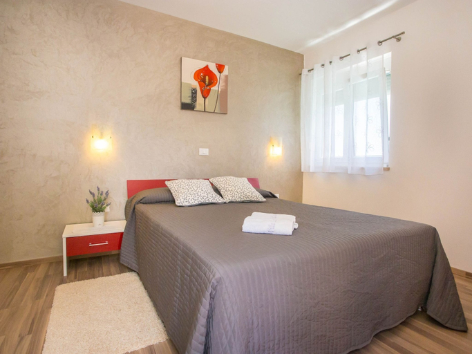 Others 5, Modern Holiday Home With Private Swimming Pool, Near Duga Uvala Beach, Marčana