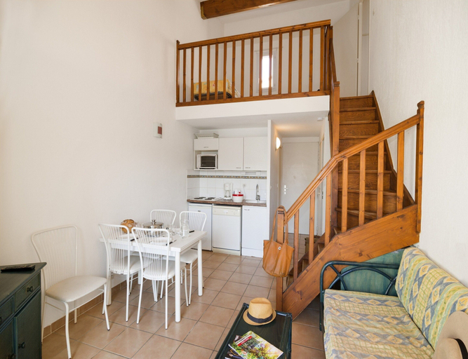 Private kitchen 2, Charming Holiday Home for 6-guests, Hérault